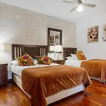 Casa Feliz Penthouse By Mabiente